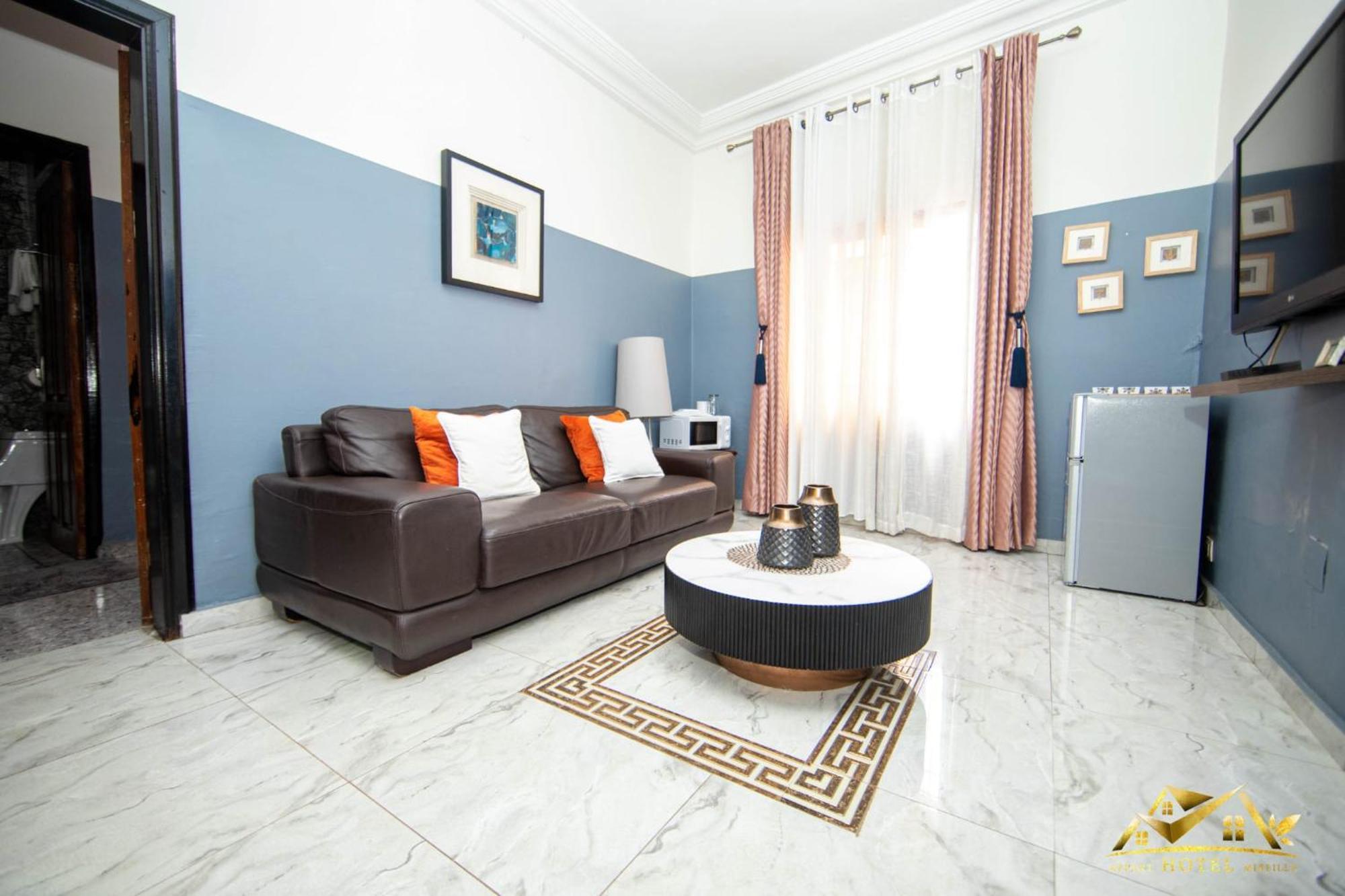 Appart Hotel Mireille Yaoundé Esterno foto