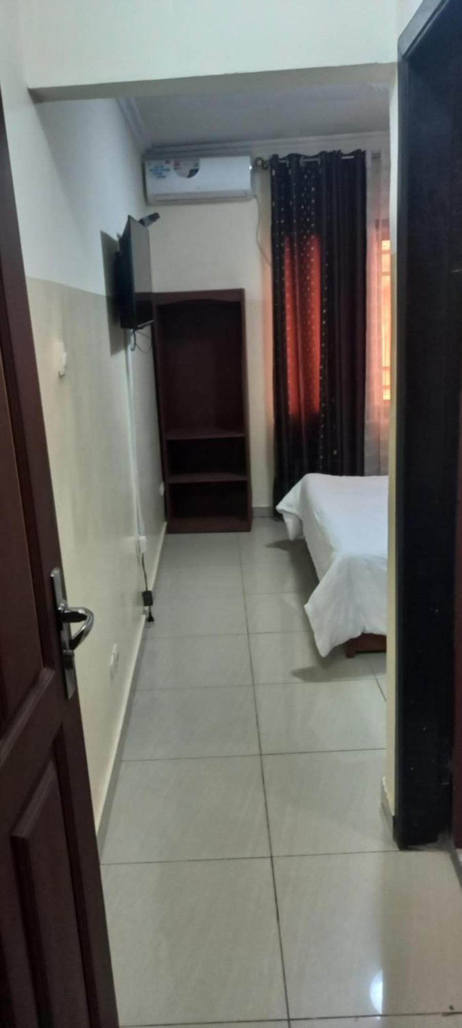 Appart Hotel Mireille Yaoundé Esterno foto